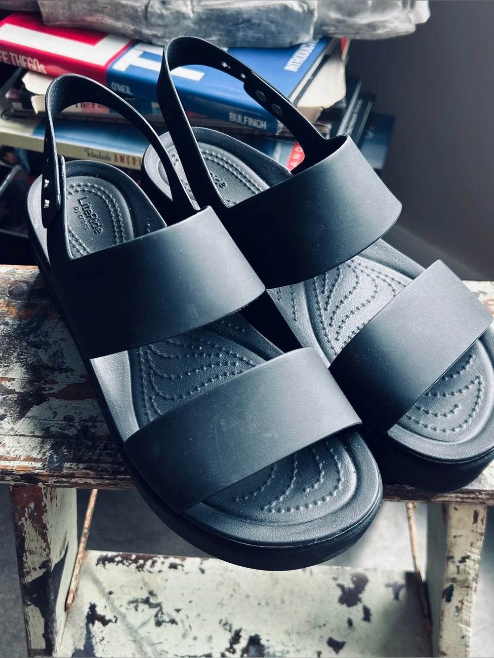 Crocs Brooklyn Women’s Size 9 Black Dual-Strap Low Wedge Sandals - Picture 1 of 7